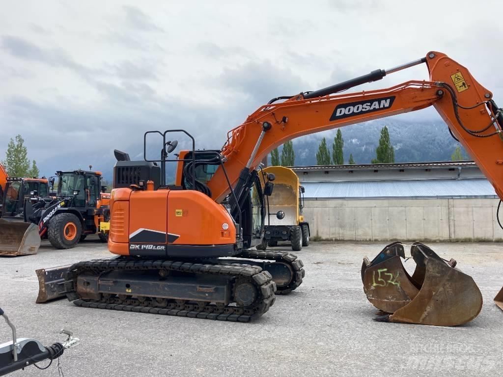 Doosan DX 140 LCR-7 Гусеничні екскаватори