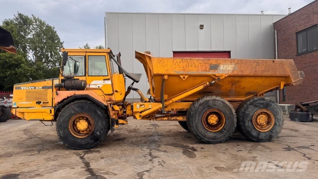 Volvo A 25 C Зчленовані самоскиди