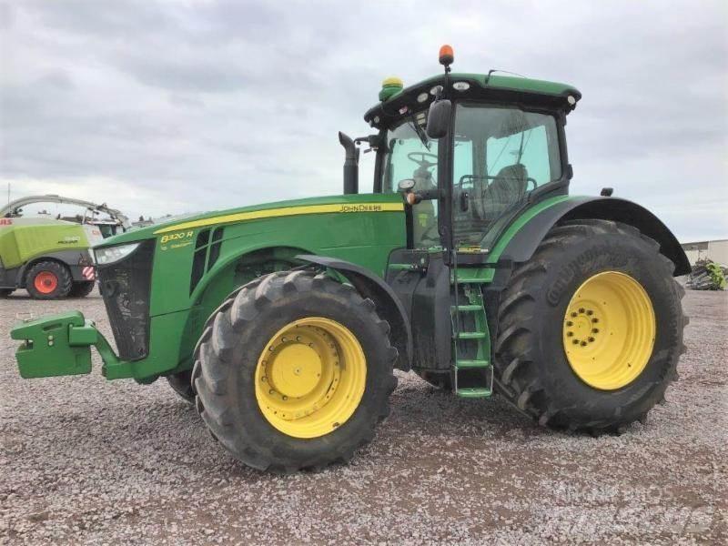 John Deere 8320 R Трактори