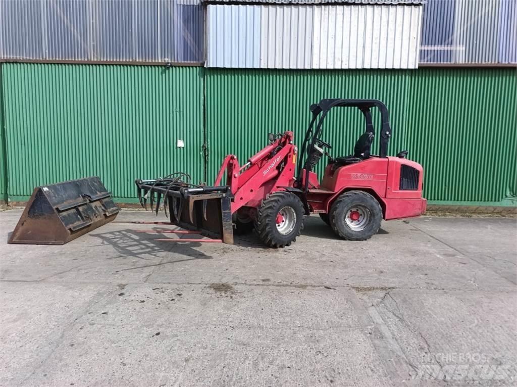 Schäffer 3350 Фронтальні навантажувачі