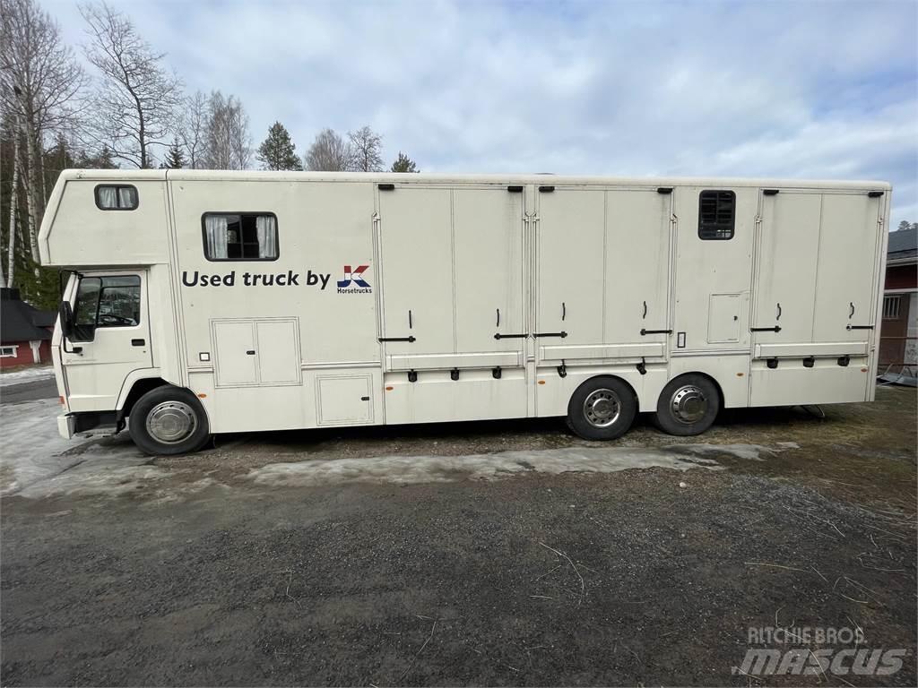 Volvo FL7 Автотранспорт для перевезення тварин