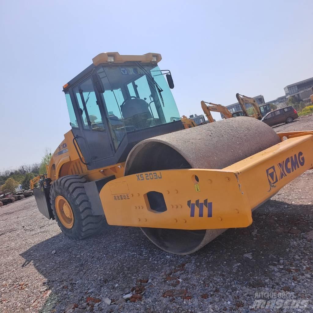 XCMG XS203J Грунтові котки