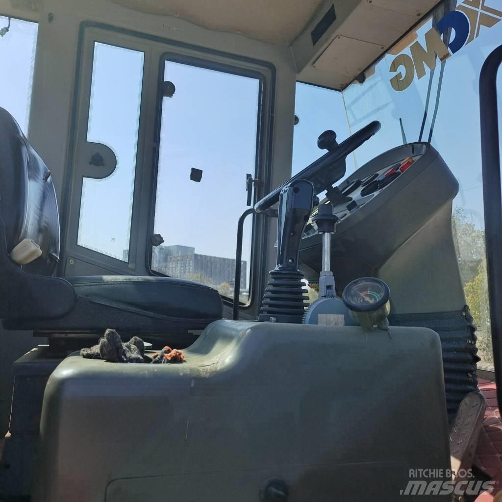 XCMG XS203J Грунтові котки