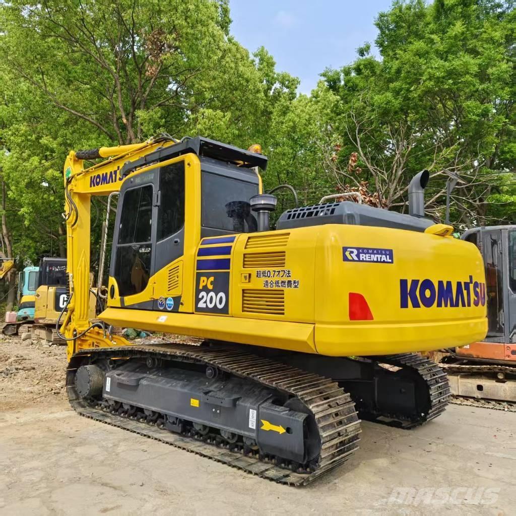Komatsu PC 200-8 Гусеничні екскаватори