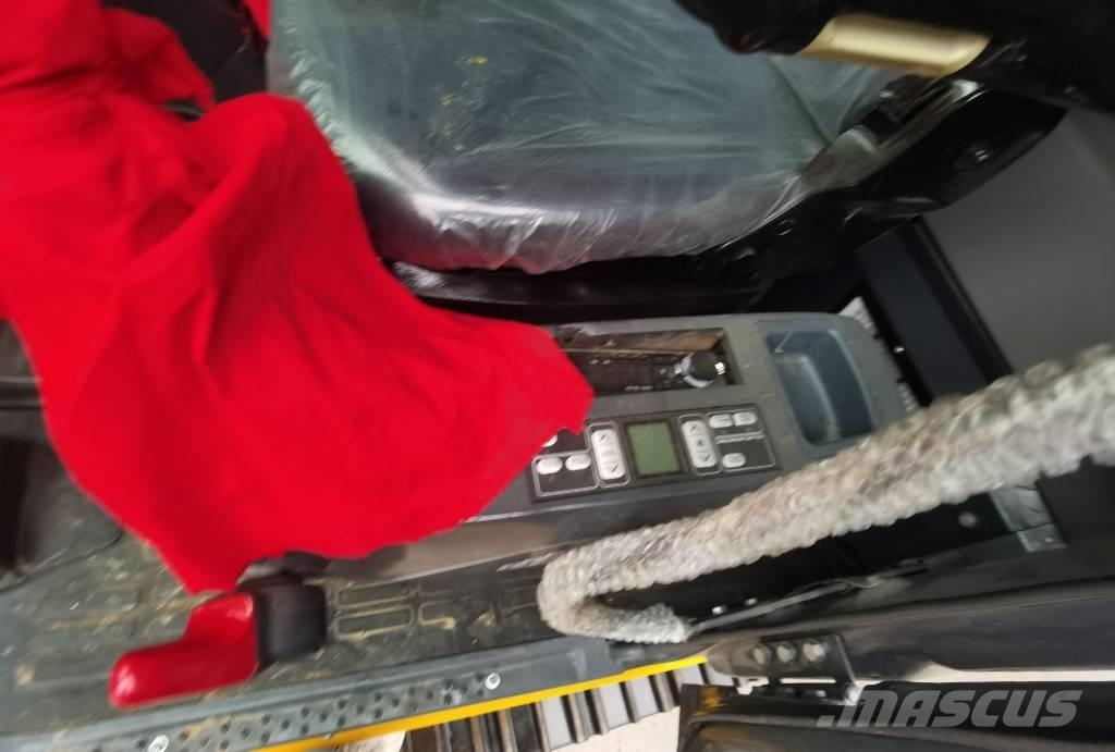 Komatsu PC 220-7 Гусеничні екскаватори