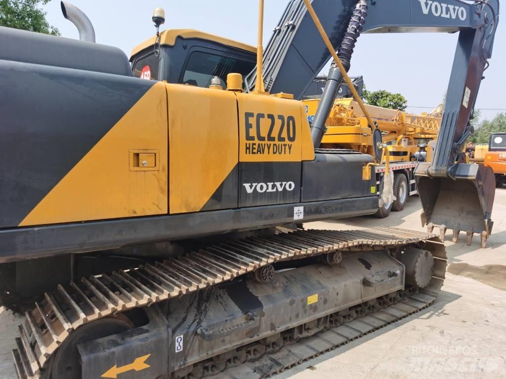 Volvo ec220 Гусеничні екскаватори