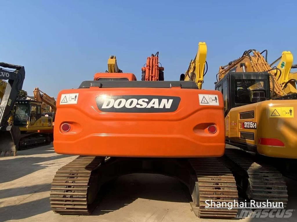 Doosan 225LC-9 Гусеничні екскаватори