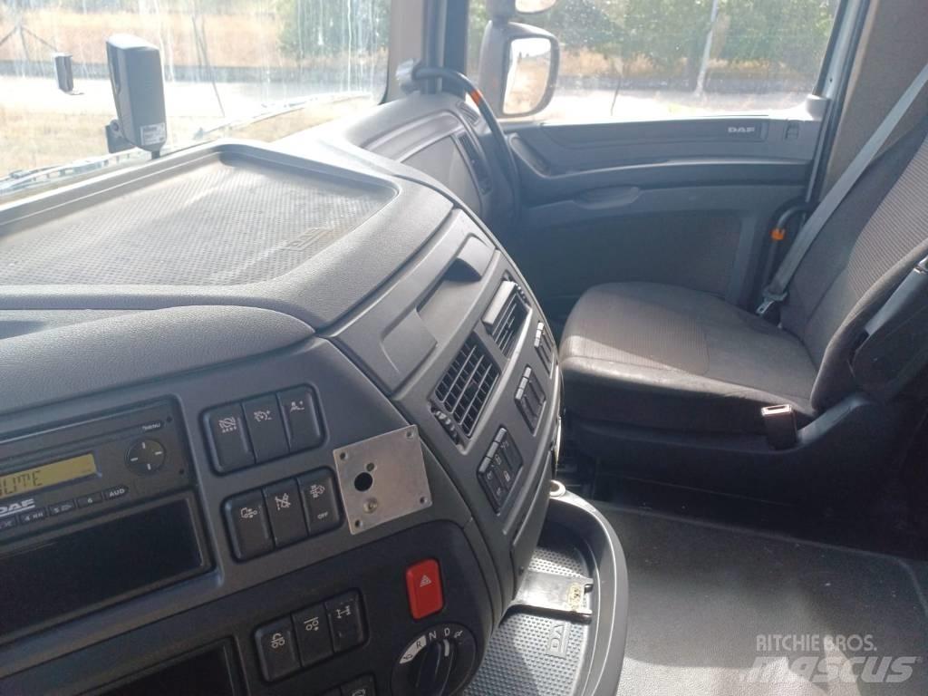DAF XF 440 Тентовані вантажівки