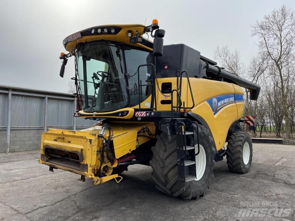 New Holland CX 8.80 Зернозбиральні комбайни