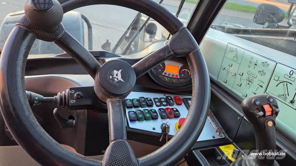 Bobcat TL 358 Телескопічний навантажувач