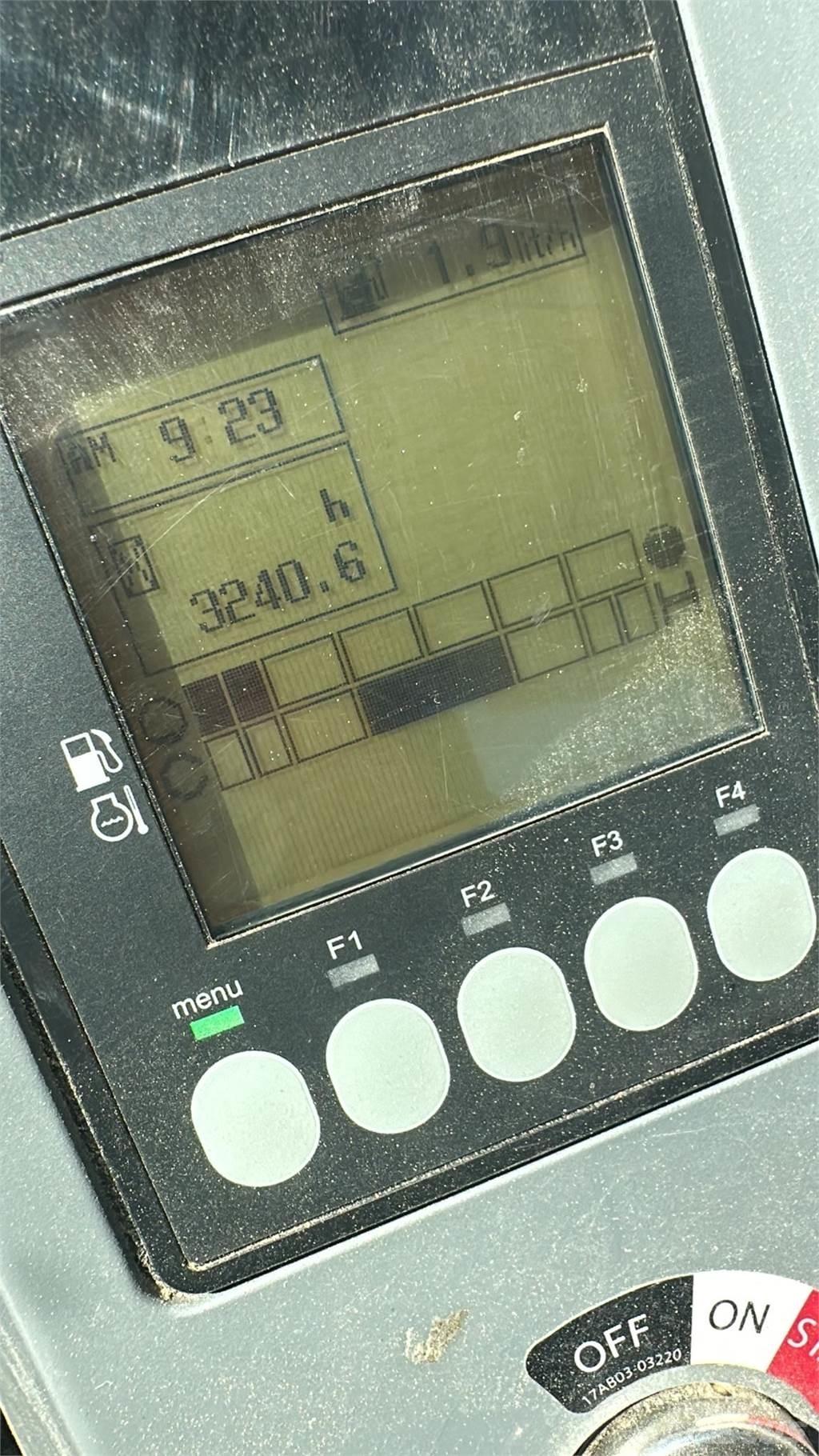 Yanmar Vio 80-1A Середні екскаватори 7т. - 12т.