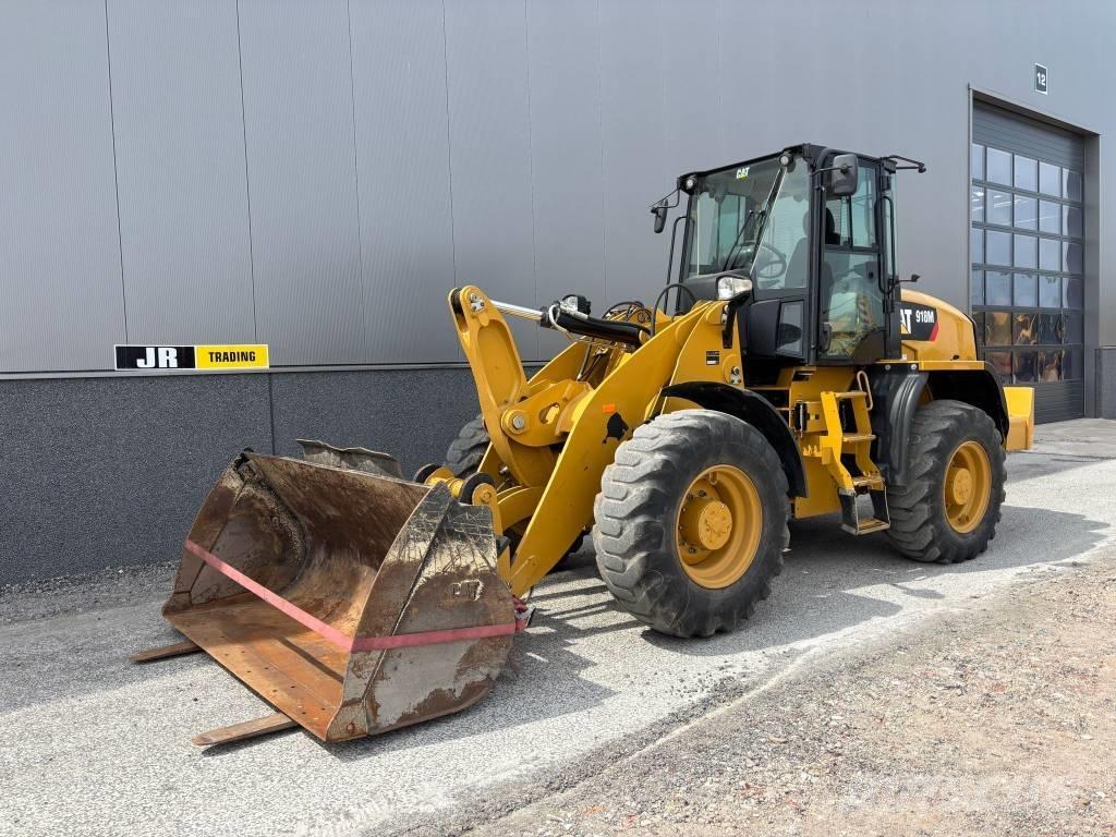 CAT 918 M Фронтальні навантажувачі
