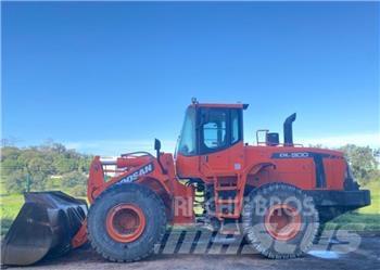 Doosan DL 300 Фронтальні навантажувачі