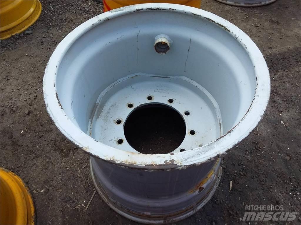 Valmet 801 24x26,5 Шини