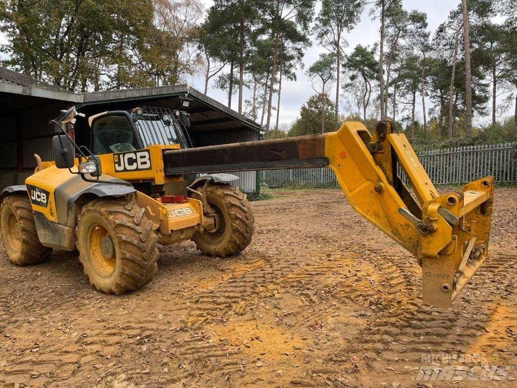 JCB 541-70 Телескопічний навантажувач