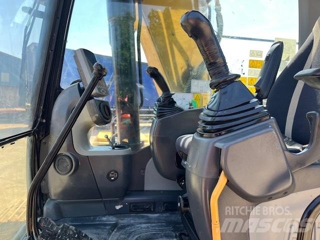 CAT 313 F LGC Гусеничні екскаватори