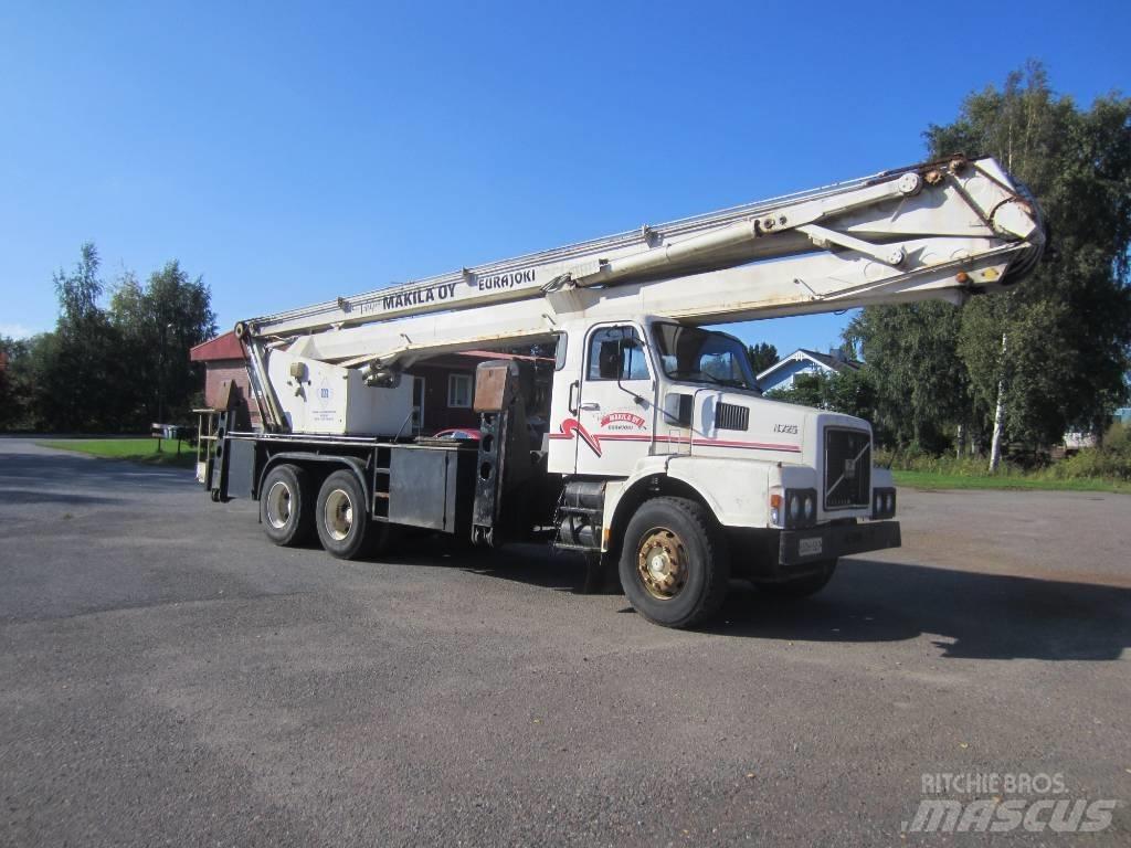 Volvo N 7 6X2 4600 Автокрани