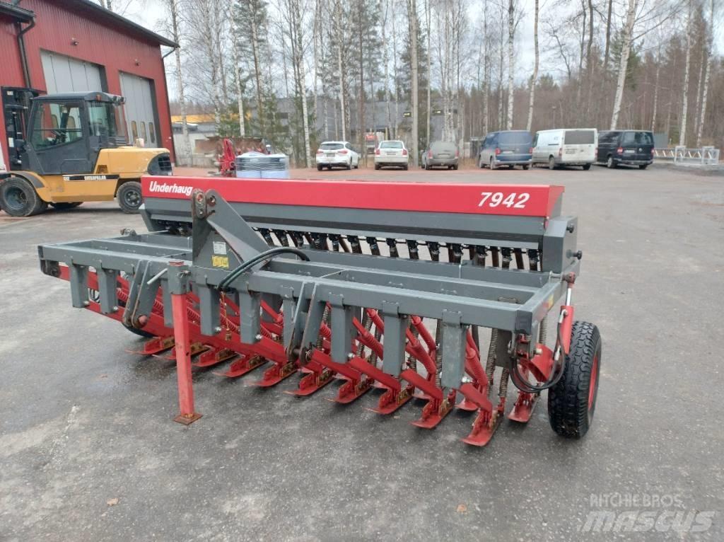 Underhaug 7492 Сівалки