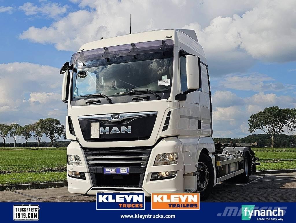 MAN 26.500 TGX Контейнеровози