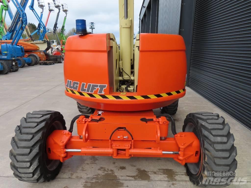 JLG 600 AJ Колінчаті підйомники