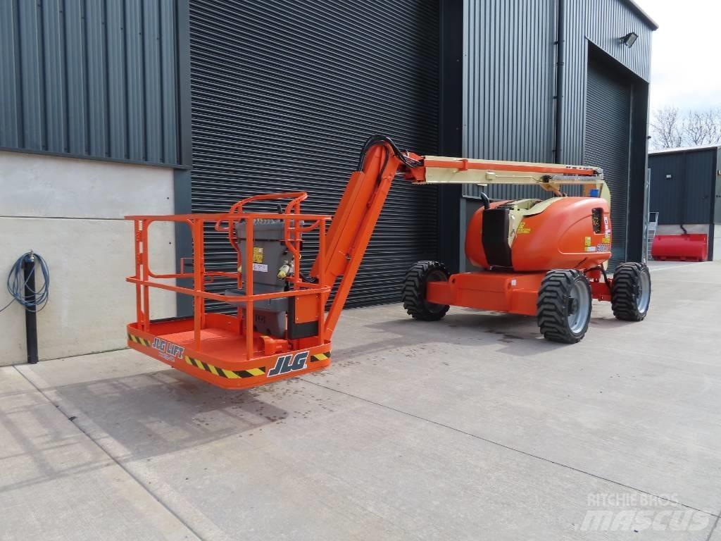 JLG 600 AJ Колінчаті підйомники