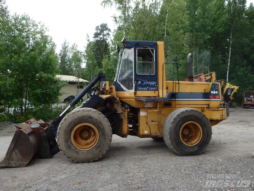 Komatsu WA 250-1 Фронтальні навантажувачі