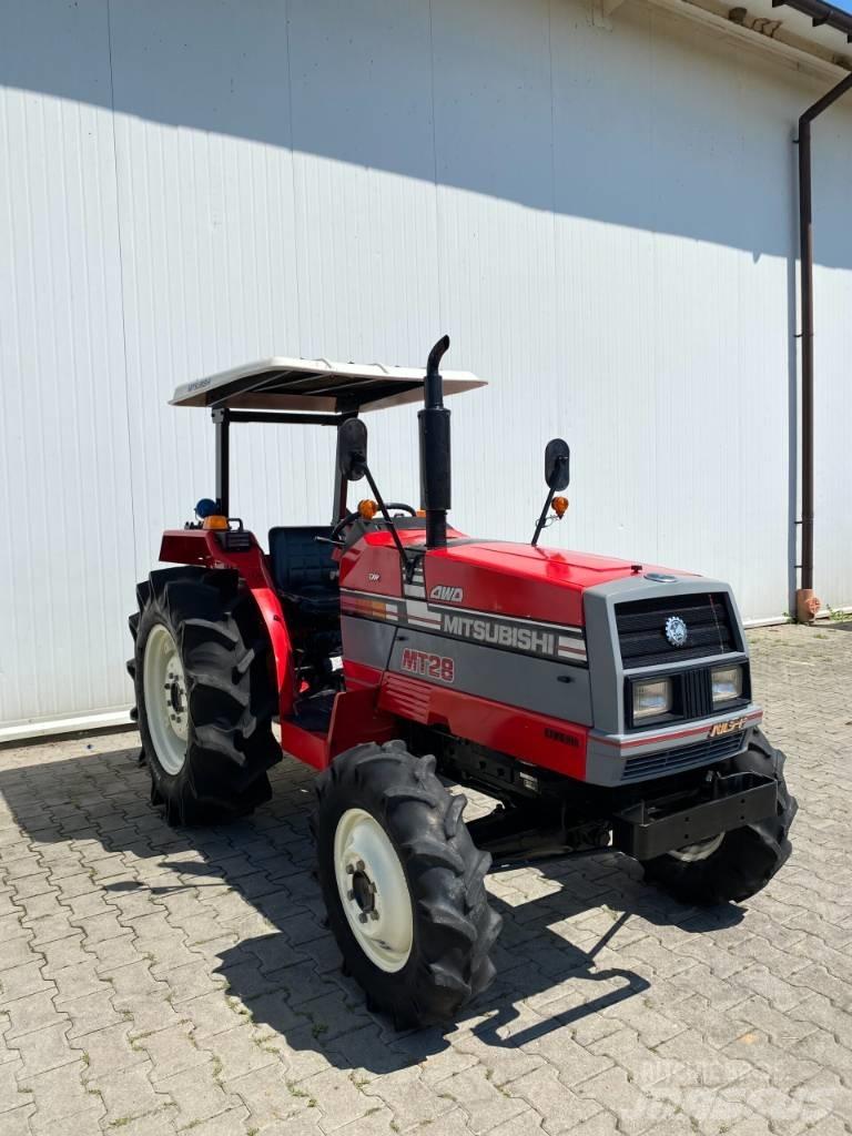 Mitsubishi MT28 Трактори