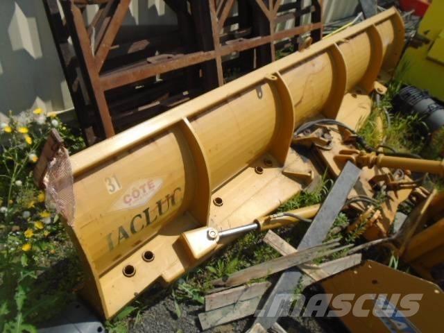CASE 721 F Фронтальні навантажувачі