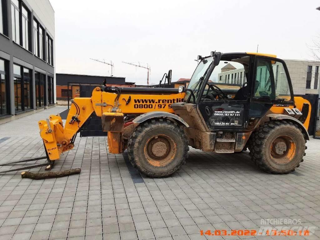 JCB 540-140 Телескопічні навантажувачі