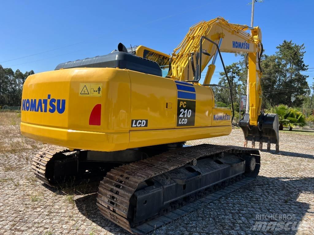 Komatsu PC 210 LCD-8 Гусеничні екскаватори