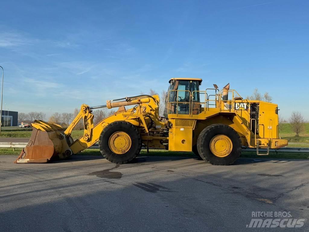CAT 988G Фронтальні навантажувачі
