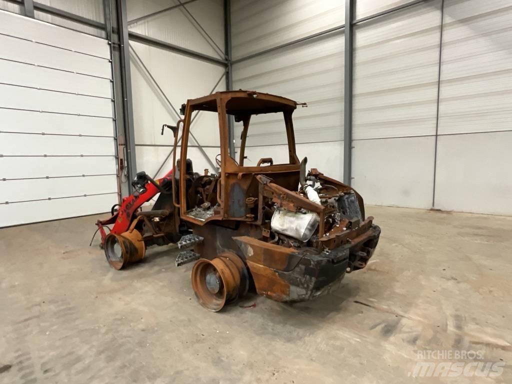 JCB loader Фронтальні навантажувачі