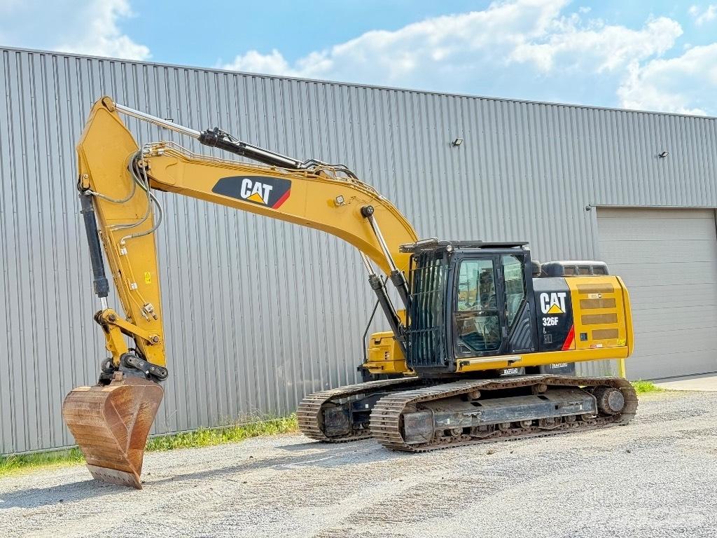 CAT 326 F L Гусеничні екскаватори
