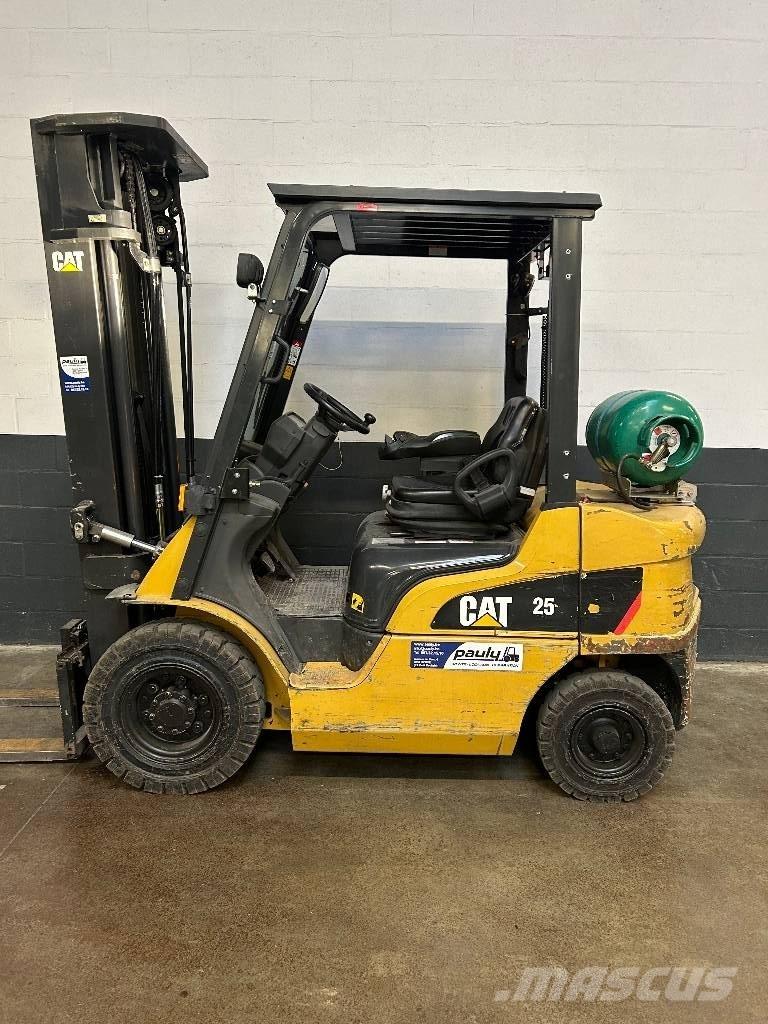 CAT GP 25 N Газові навантажувачі