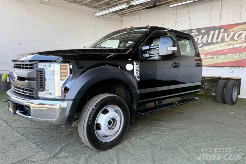 Ford F 550 XL SD Шасі з кабіною