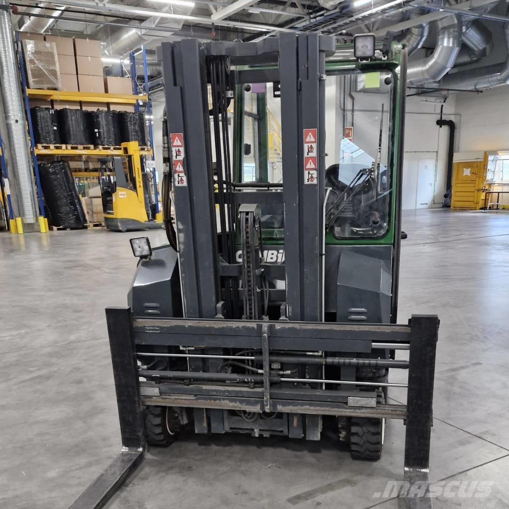 Combilift CBE2500 Чотириходові річ-траки