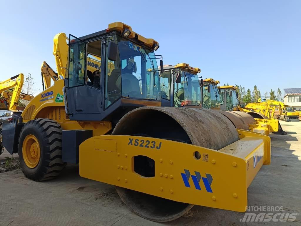 XCMG XS 223 J Грунтові котки