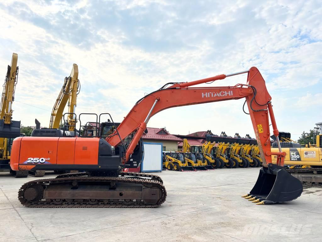 Hitachi ZX 250 LC-6 Гусеничні екскаватори