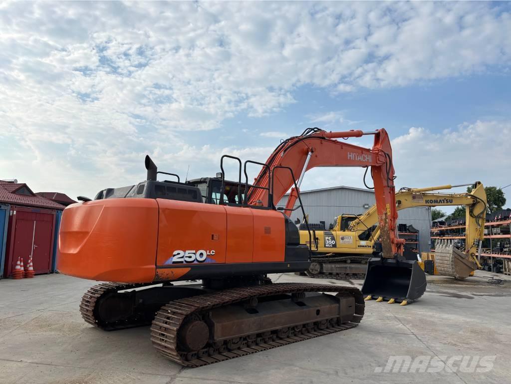 Hitachi ZX 250 LC-6 Гусеничні екскаватори