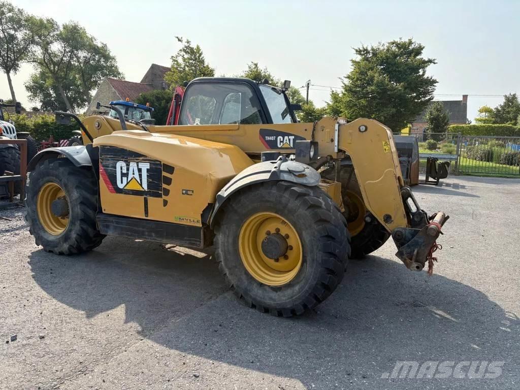 CAT TH407 Телескопічний навантажувач