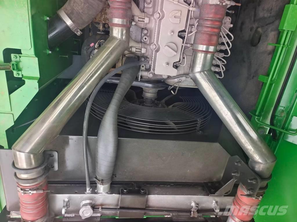 Hyundai 305 LC-9S Гусеничні екскаватори