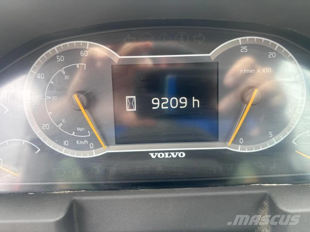 Volvo L 260 H Фронтальні навантажувачі