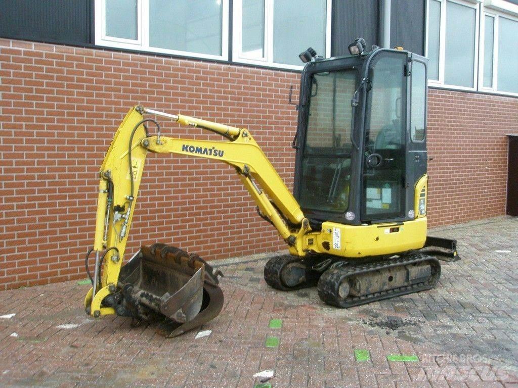 Komatsu PC16R-3HS Міні-екскаватори < 7т
