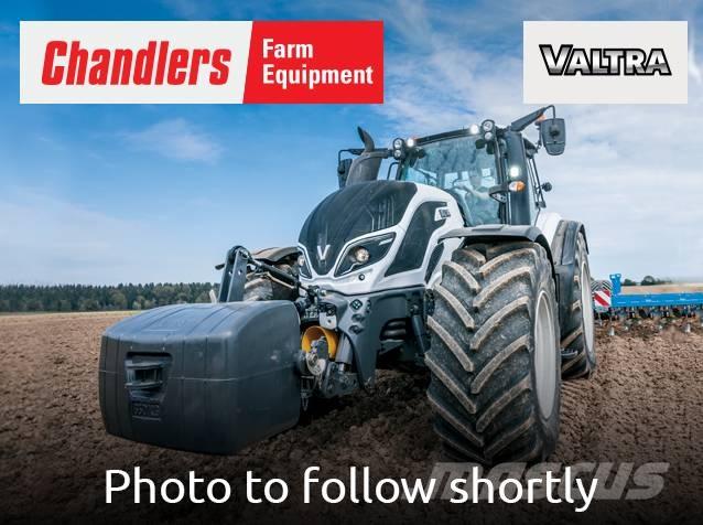 Valtra T 215 Трактори