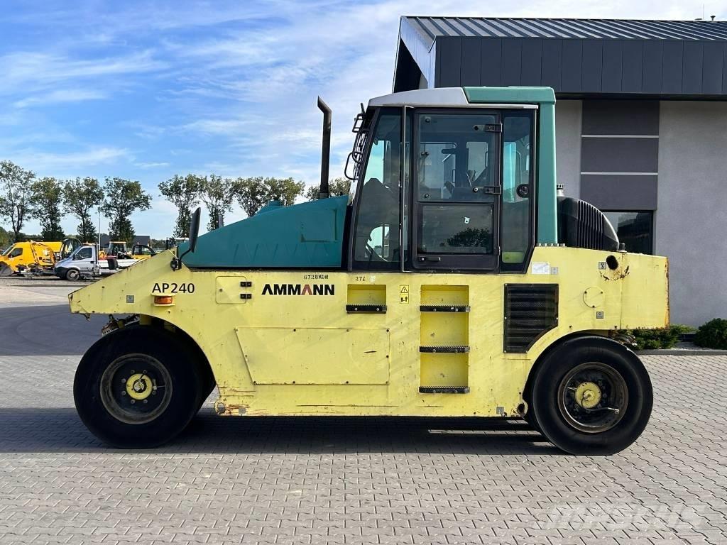 Ammann AP 240 Пневматичні катки