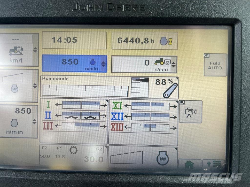 John Deere 6150R Трактори