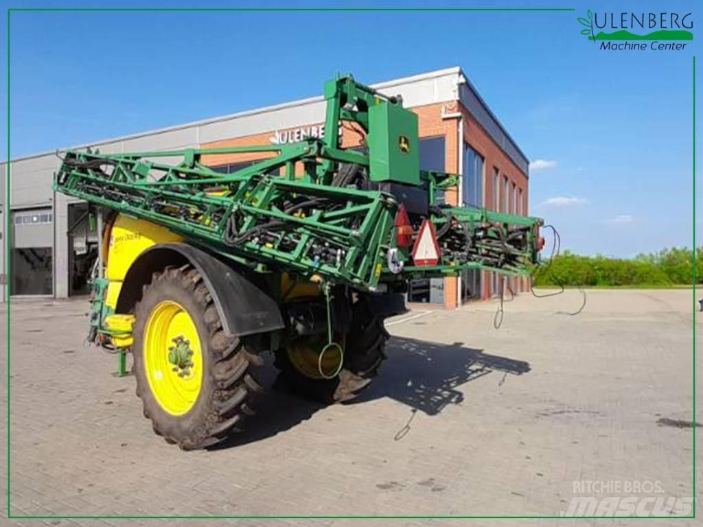 John Deere M 740 Причіпні обприскувачі