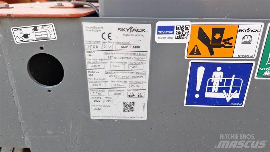 SkyJack SJ12 Інші підйомники і платформи