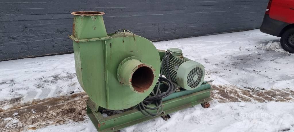  Siirtopuhallin 30 kW Конвейєри / Транспортери