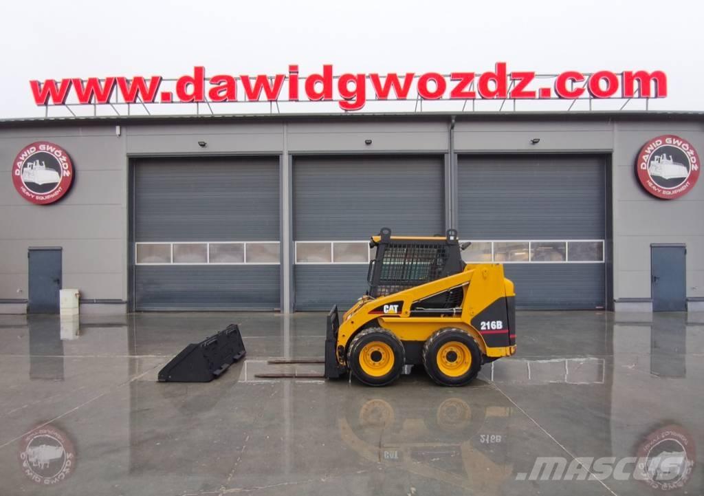 CAT 216 B Малі навантажувачі